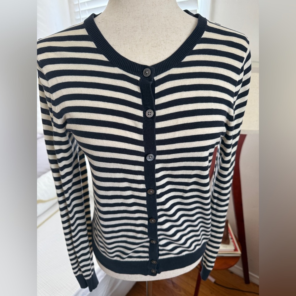 GAP Women's Navy and White Striped Cardigan